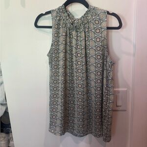 Sleeveless Geometric Print Blouse